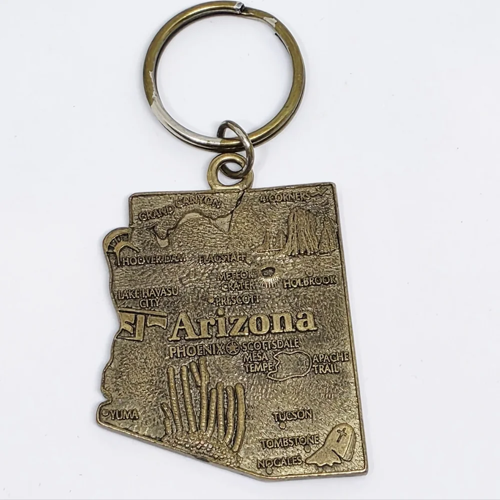 Vintage Arizona AZ State Map Souvenir Brass Metal High Detail Keychain Key Chain